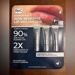 Non-Invasive Lip Volumizer with Hyaluronic Acid